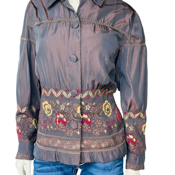 The Travel Collection Embroidery Flowers Jacket - Picture 9 of 9